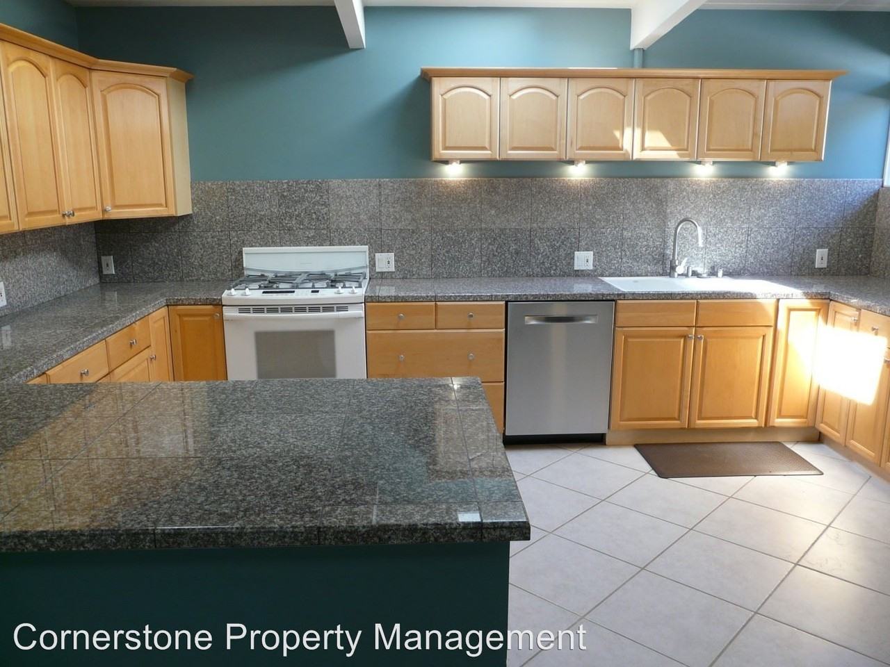 2090 Bel Air Ave - Photo 2 of 12