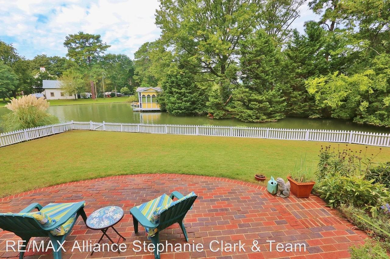 7437 Dehlman Ave - Photo 2 of 46