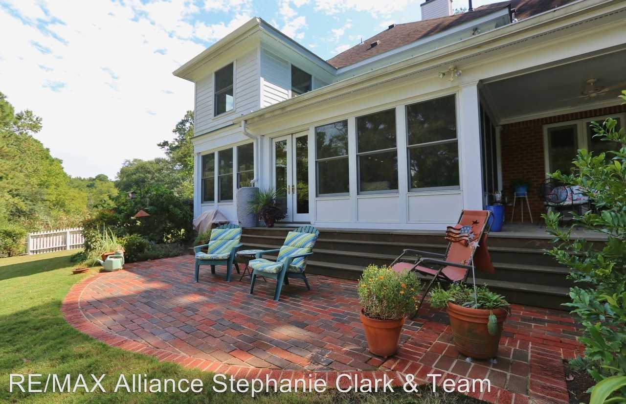 7437 Dehlman Ave - Photo 3 of 46