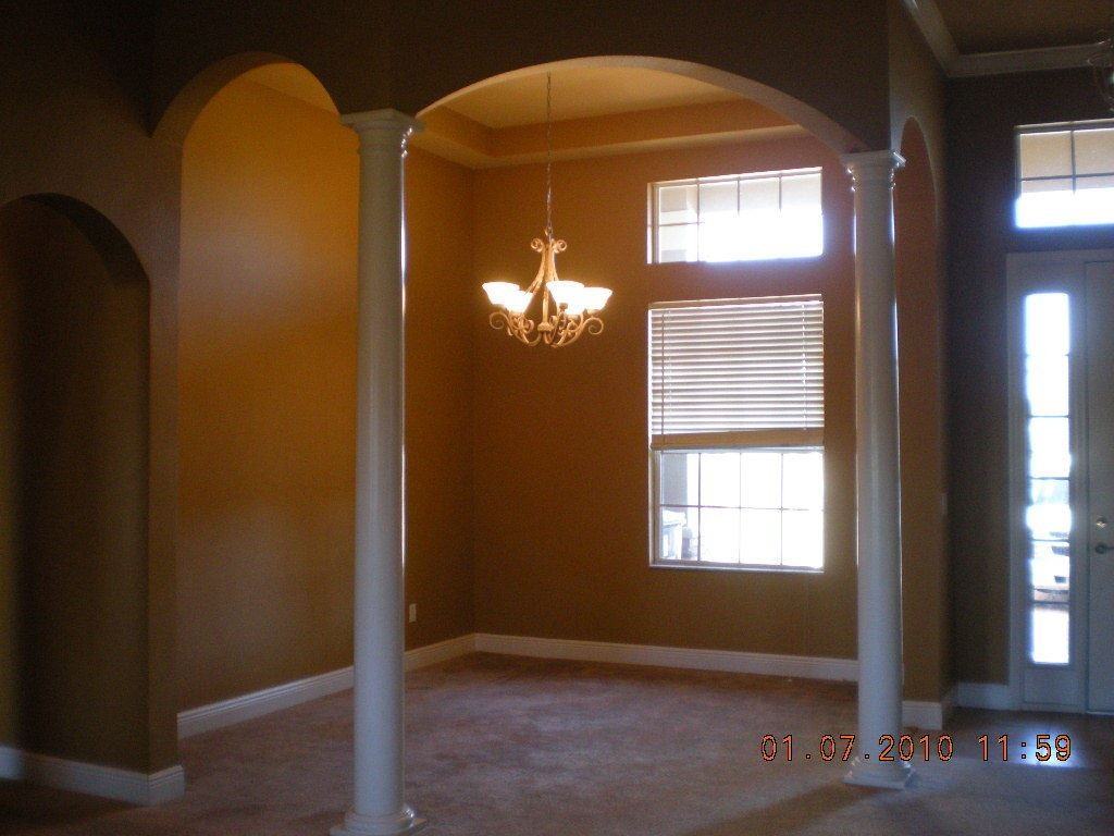 2400 Azzurra Ln - Photo 2 of 7