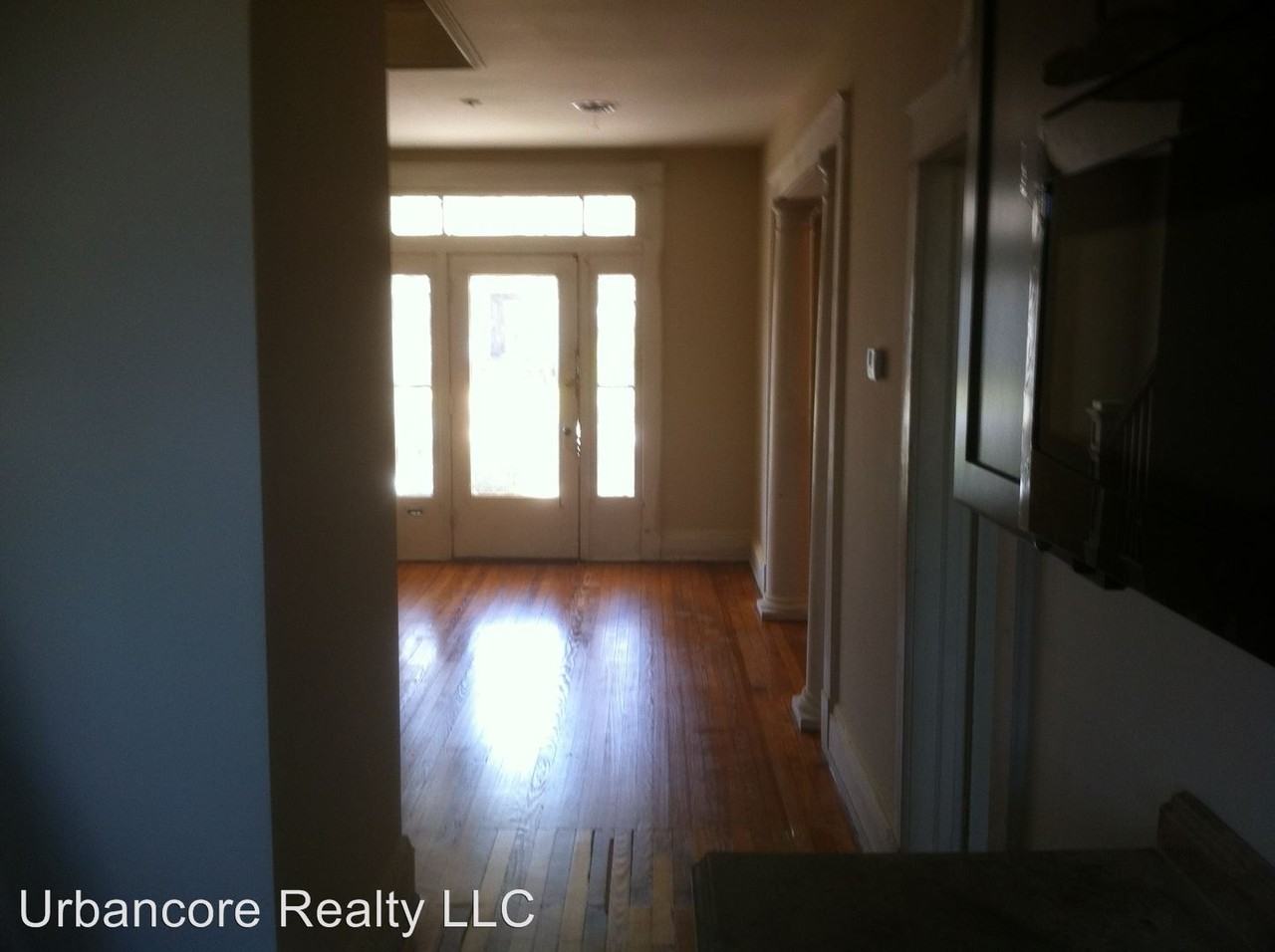 709 N 35th St - Photo 3 of 12