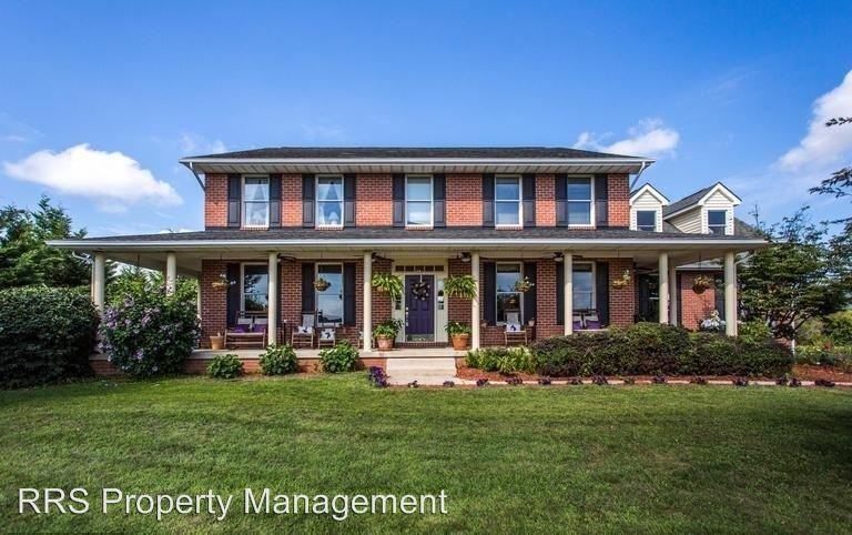 6626 Stableview Ct - Photo 2 of 13