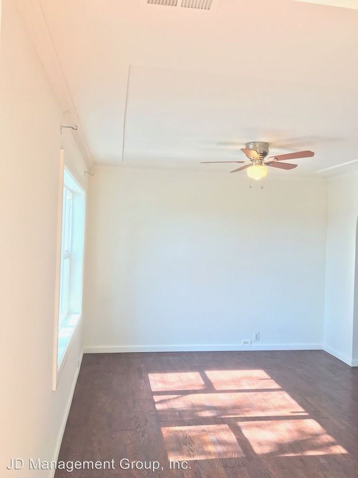 3936 Aqua Vista St - Photo 2 of 12