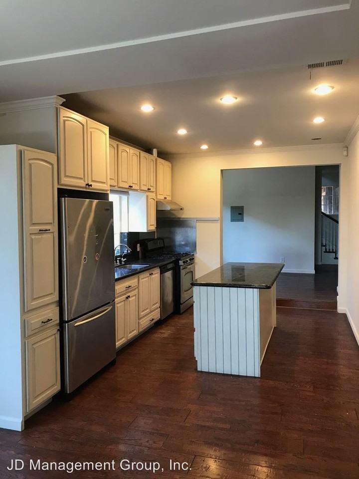 3936 Aqua Vista St - Photo 3 of 12