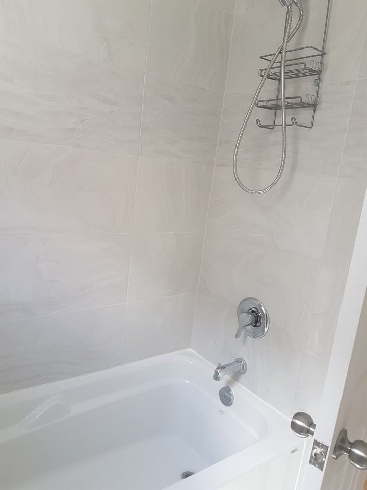 5276 QUEEN MARY ROAD #7 - Photo 2 of 8