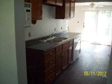 127 N Roanoke Ave - Photo 3 of 9