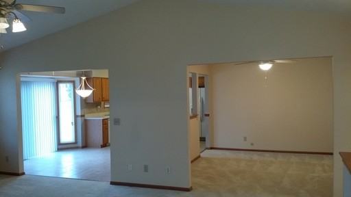 13052 Springhill Dr - Photo 3 of 9