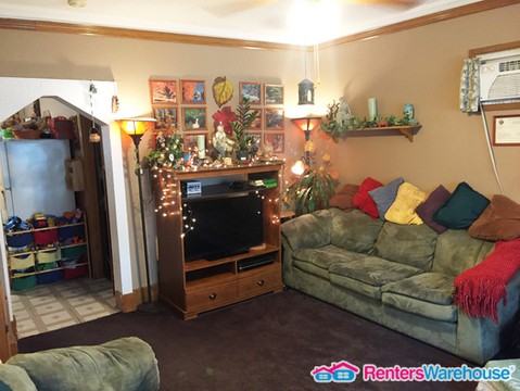 3027 S 7th St - Photo 2 of 20