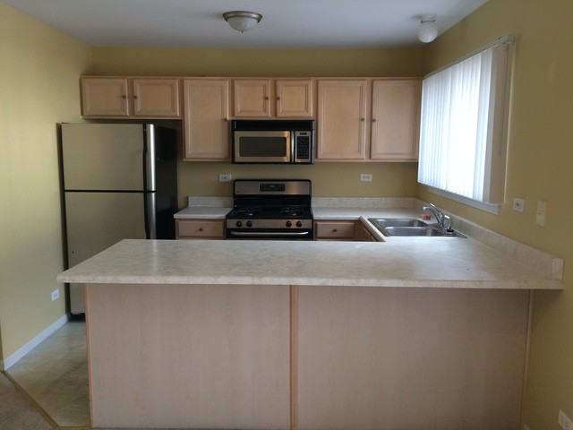 709 Georgian Ct - Photo 3 of 9