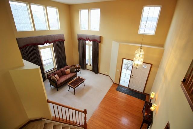 369 Sterling Cir - Photo 3 of 36
