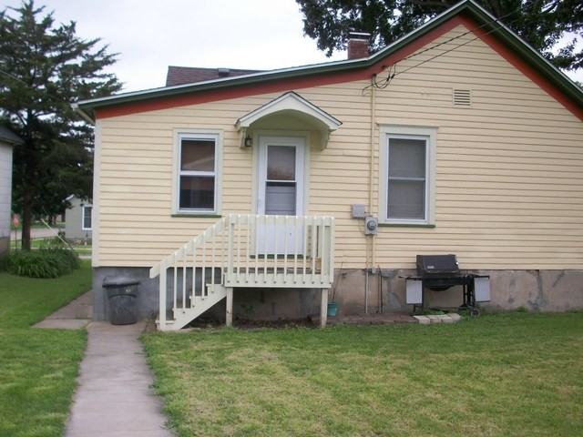 1333 4th St - Photo 2 of 17