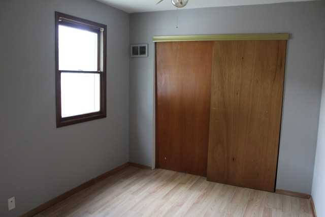 43050 N Lake Ave - Photo 3 of 5