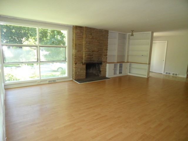 1099 Linda Ln - Photo 3 of 16