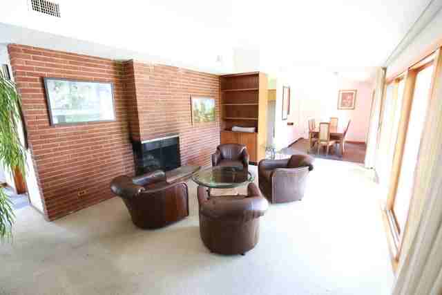 937 Woodlawn Rd - Photo 3 of 18