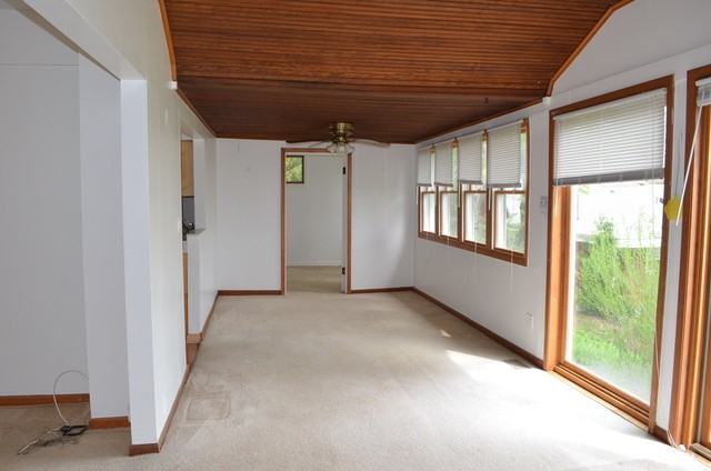 25751 Oak Ln - Photo 3 of 17