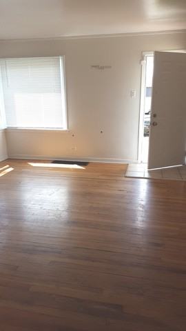 14509 Park Ave - Photo 3 of 12