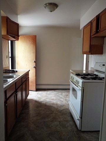 17302 Poe Ave - Photo 3 of 15