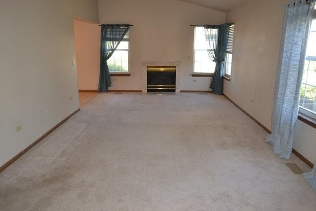 341 Poplar Ct #0 - Photo 2 of 16