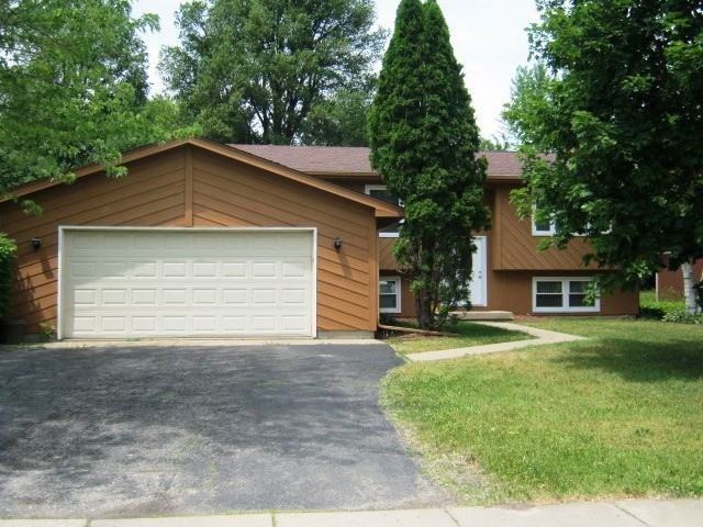 26 Cremin Dr - Photo 2 of 14