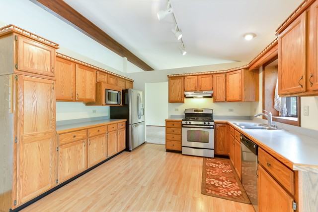 144 McKinley Ave - Photo 2 of 18