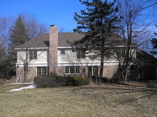 2312 Coach Rd - Photo 2 of 11