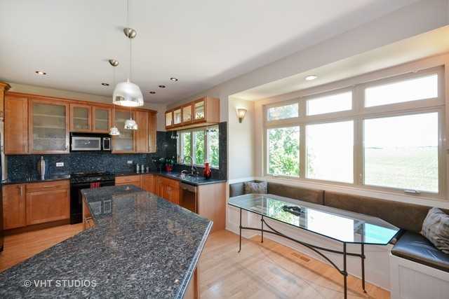 615 Millview Dr - Photo 3 of 10