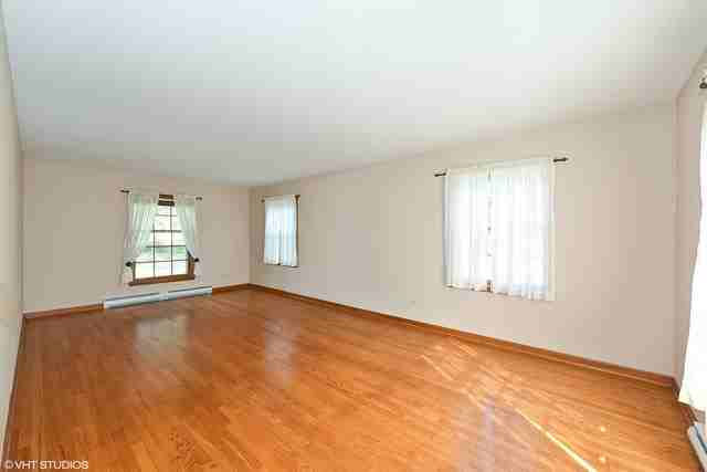 4412 Prospect Ave - Photo 2 of 11