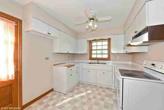 4412 Prospect Ave - Photo 3 of 11