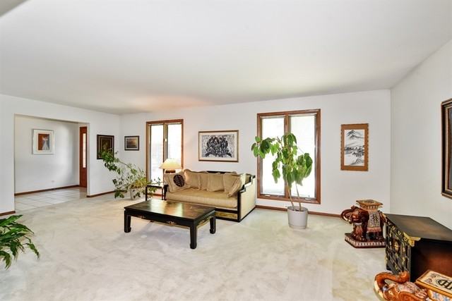 435 S Adams St - Photo 2 of 14