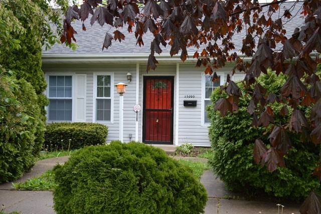 15205 Vine Ave - Photo 2 of 17