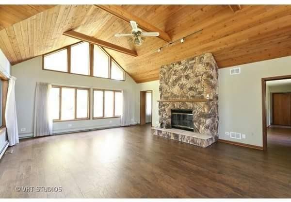 10S371 S Madison St - Photo 3 of 6