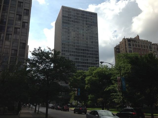 2400 N Lakeview Ave #1009