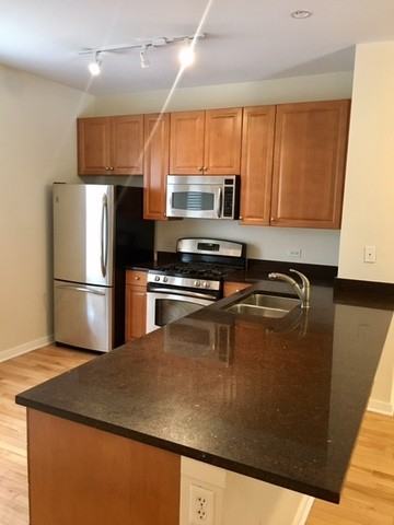 1138 W Washburne Ave #1138 - Photo 3 of 12