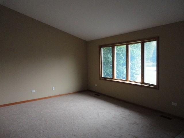 2110 Mystic Dr - Photo 2 of 11