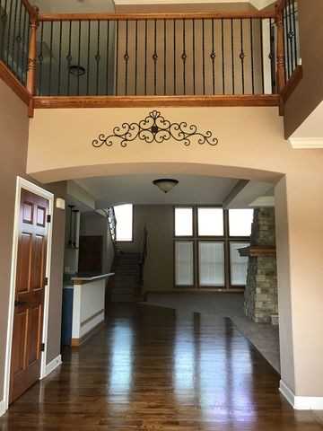458 Pheasant Hill Dr - Photo 3 of 16