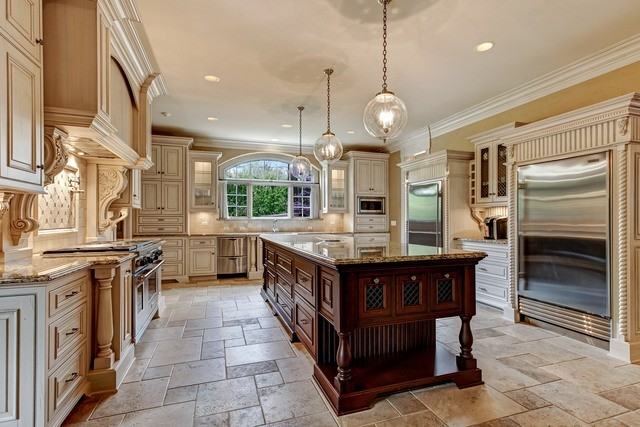 704 S Elm St - Photo 3 of 28