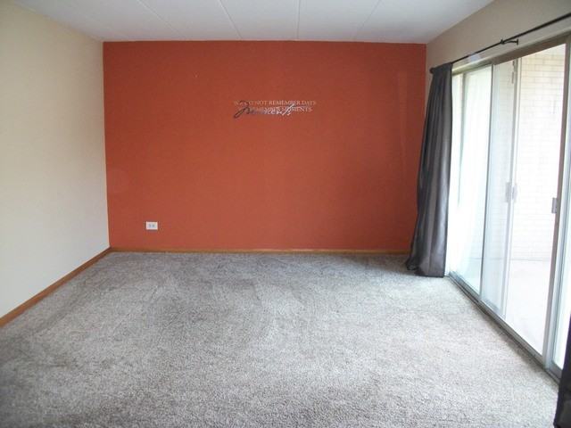 18204 Exchange Ave #4 - Photo 2 of 7