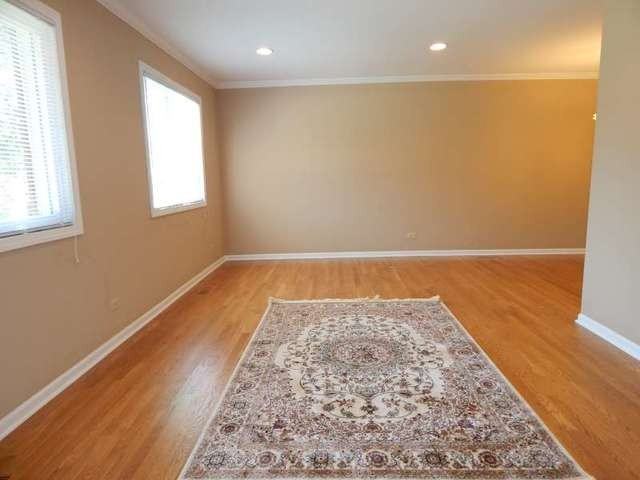 463 Laura Ct - Photo 2 of 16