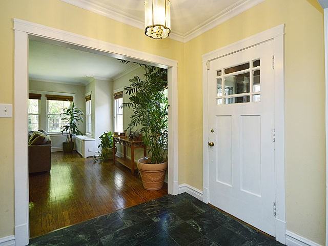 706 Ashland Ave - Photo 2 of 29