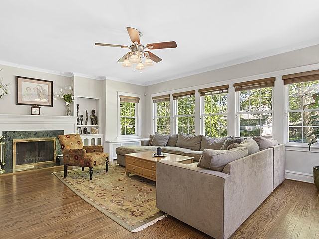 706 Ashland Ave - Photo 3 of 29