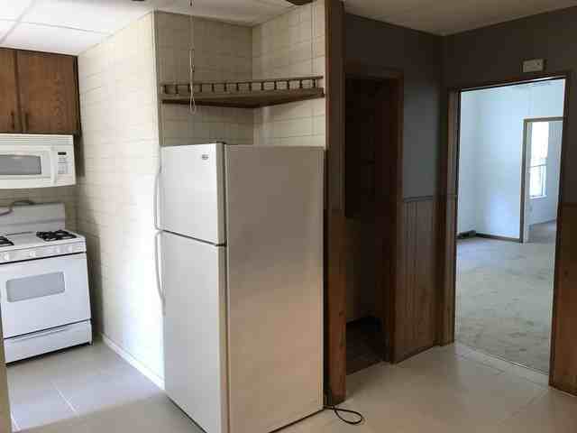 326 Lathrop Ave #1 - Photo 3 of 10