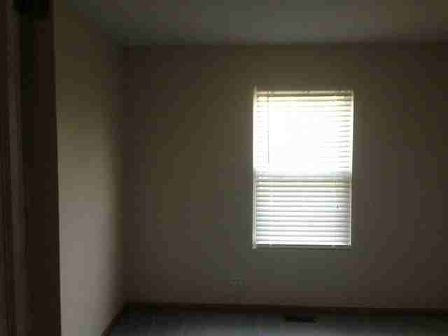 708 Meadowridge Dr - Photo 3 of 13