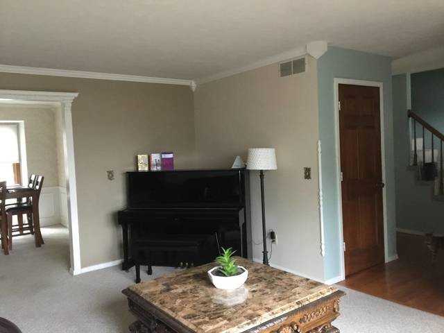 212 Beacon Cir - Photo 3 of 9