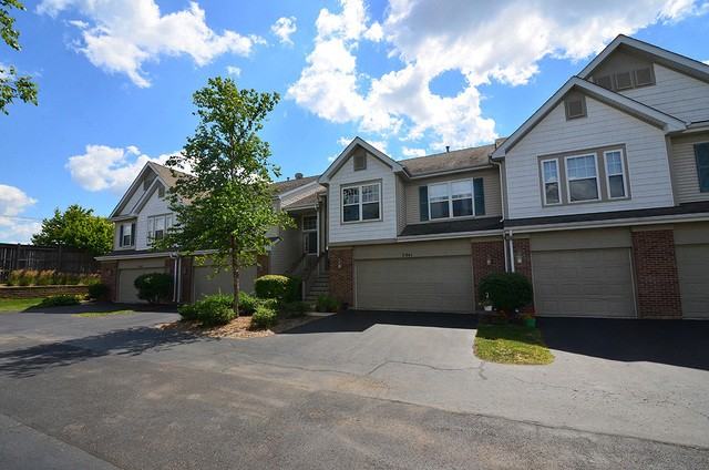 2941 Saganashkee Ln - Photo 2 of 25