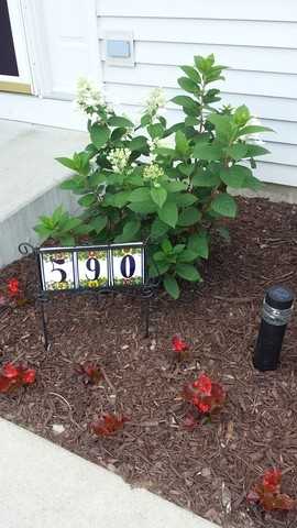 590 Foxridge Dr #590 - Photo 2 of 9