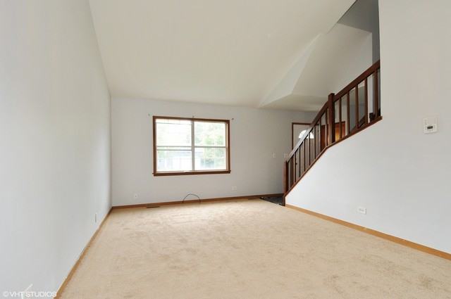 1440 Carleton Cir - Photo 2 of 10