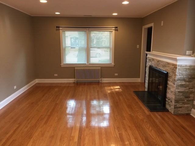 6901 N Kenton Ave - Photo 3 of 14