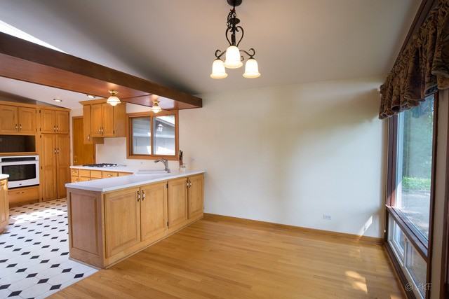 112 Mohawk Dr - Photo 3 of 24