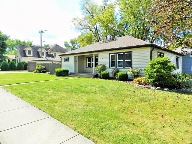 205 W Quincy St - Photo 2 of 23