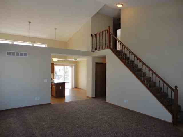 7063 Equestrian Cir - Photo 3 of 12